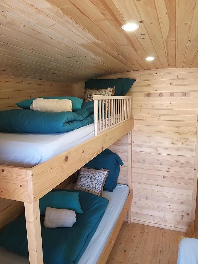 Roulottes Du Chalet Des Pins Rougeou Kültér fotó