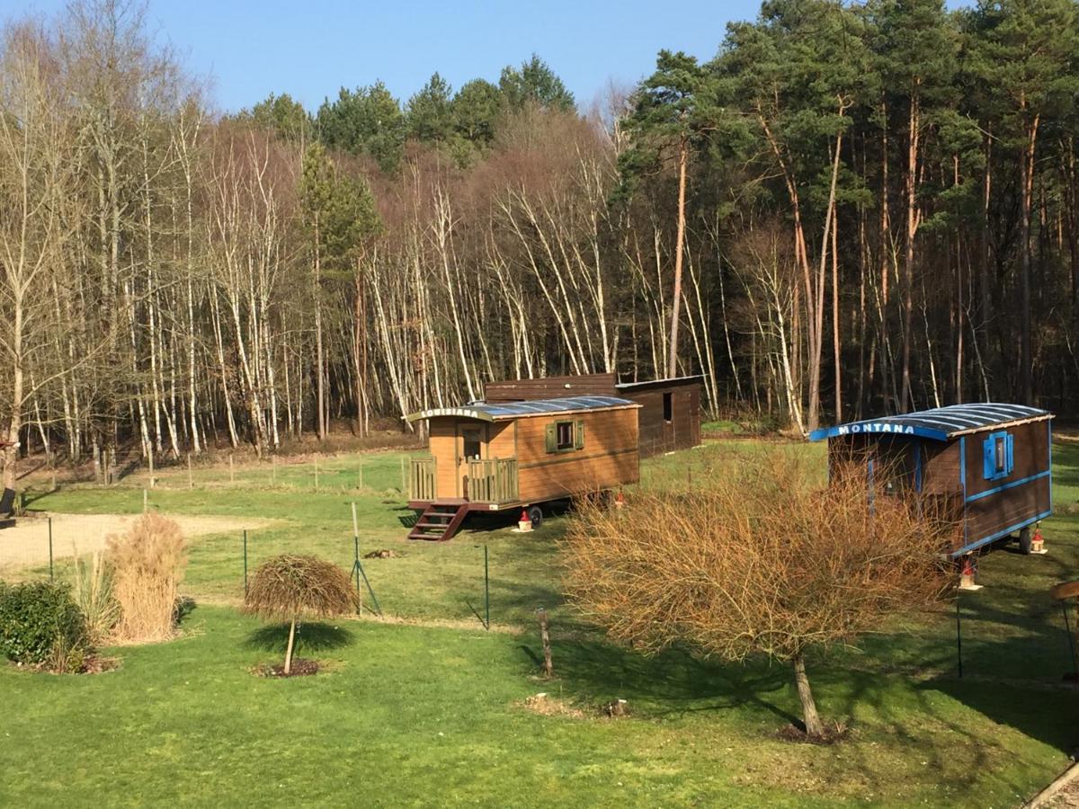 Roulottes Du Chalet Des Pins Rougeou Kültér fotó